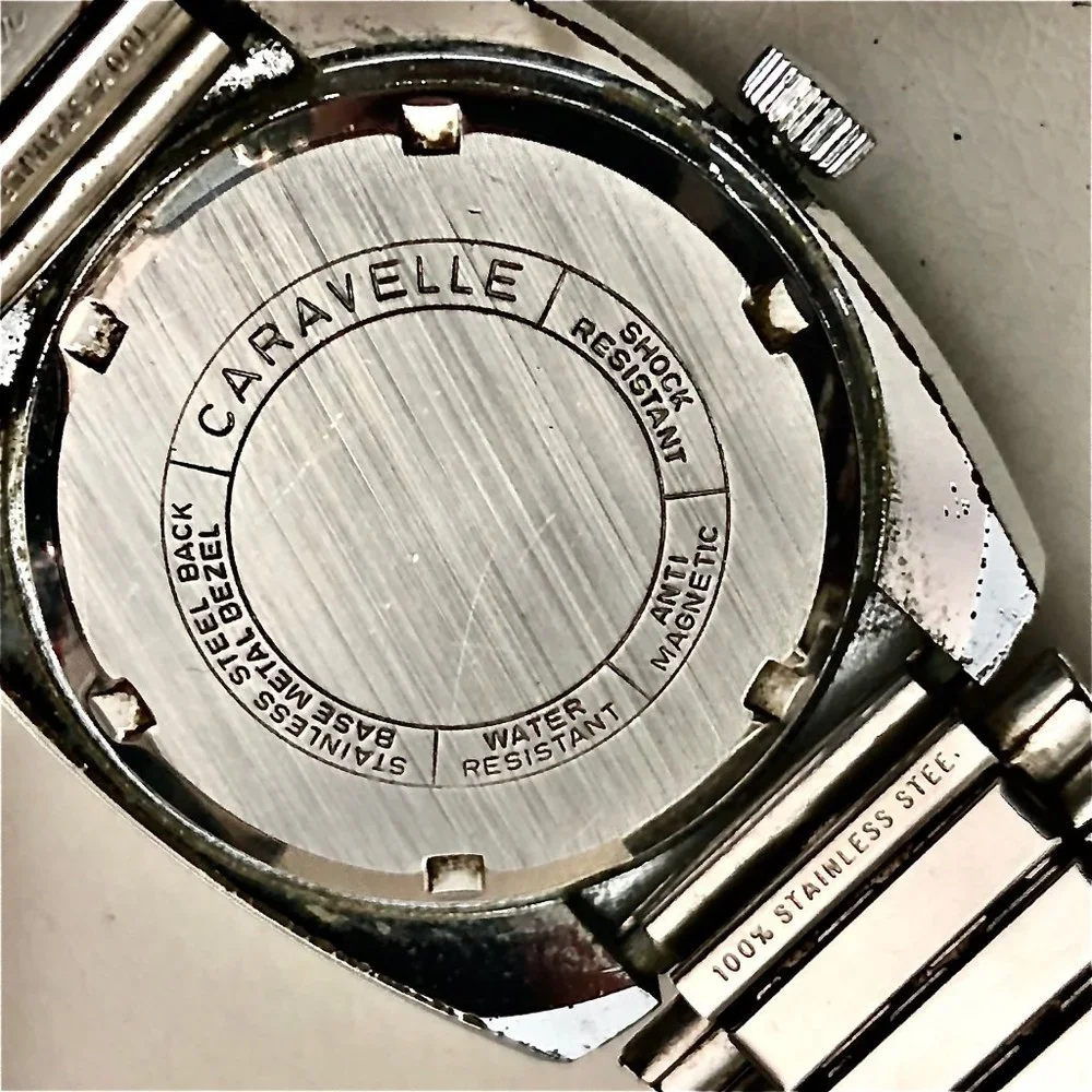 Caravelle MCM Vtg Men's Modernist Watch